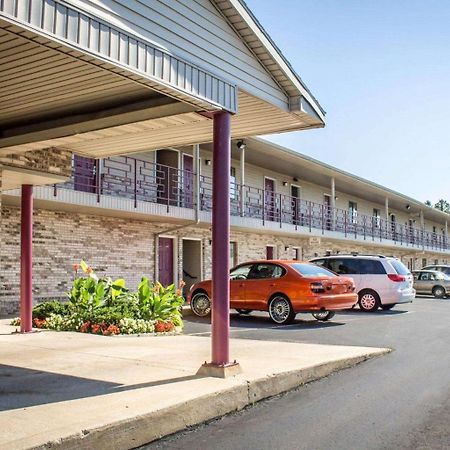 Econo Lodge Елкхарт Екстериор снимка