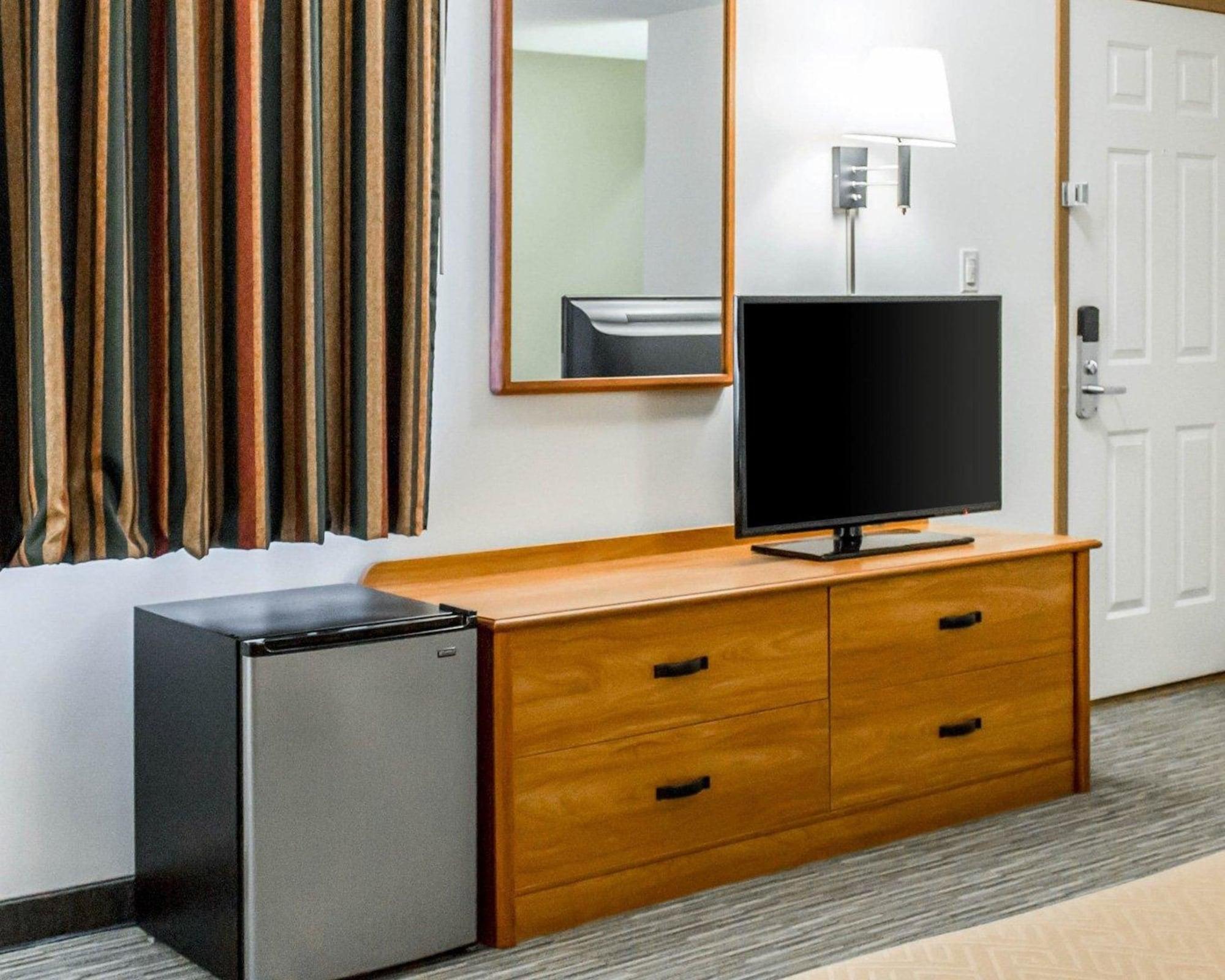 Econo Lodge Елкхарт Екстериор снимка