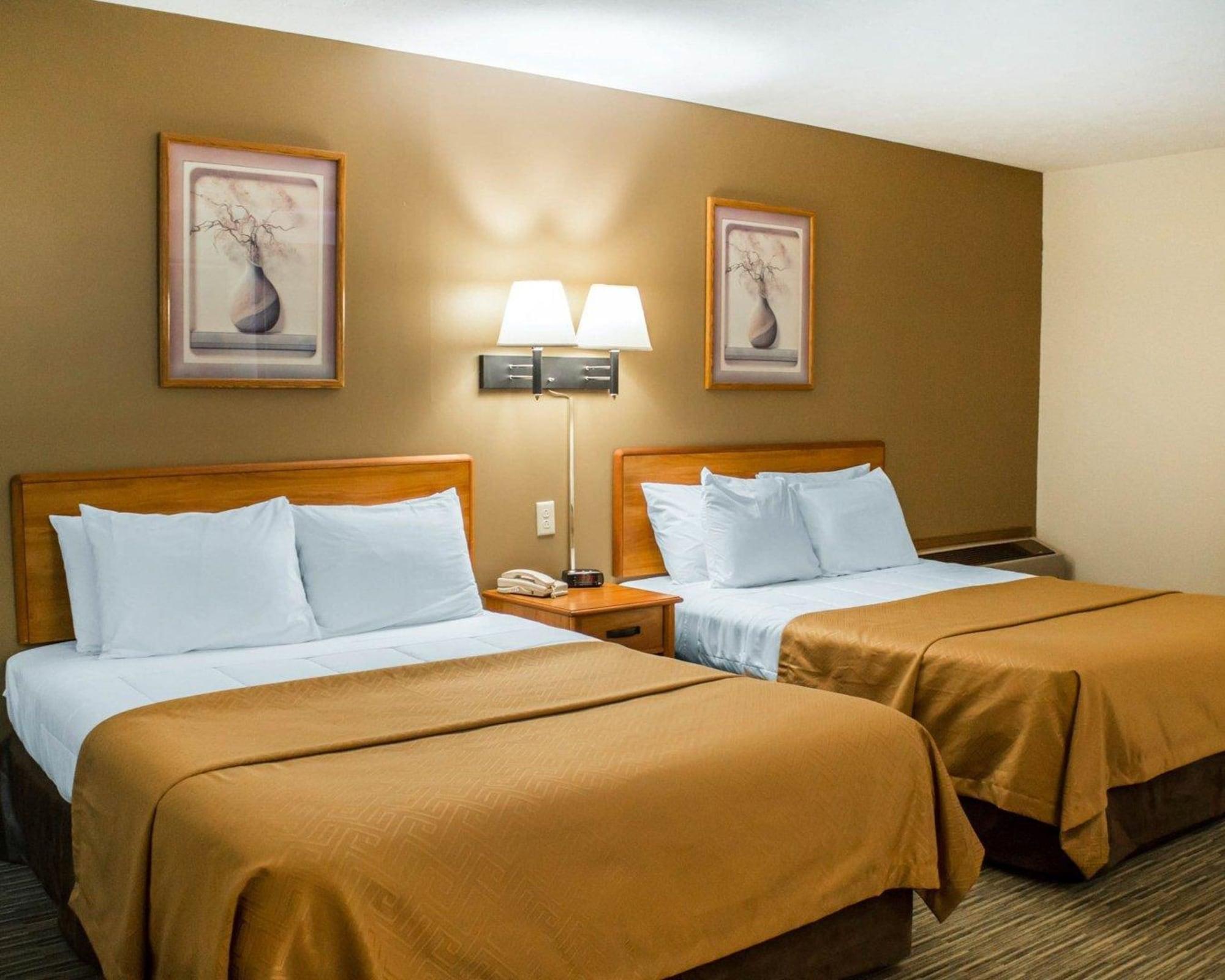 Econo Lodge Елкхарт Екстериор снимка